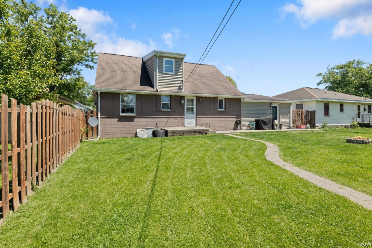 Listing Image 5