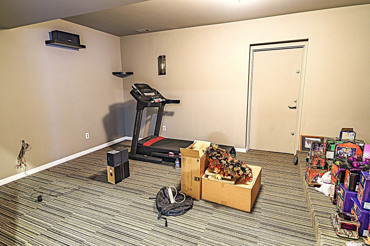 Listing Image 27