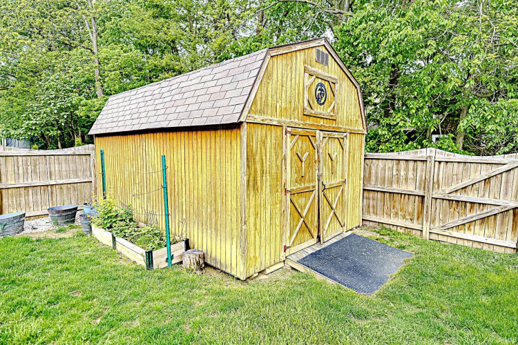 Listing Image 33