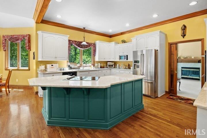 Listing Image 6