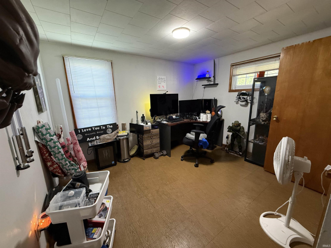 Listing Image 28