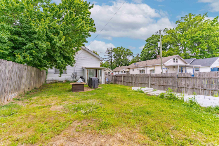 Listing Image 18