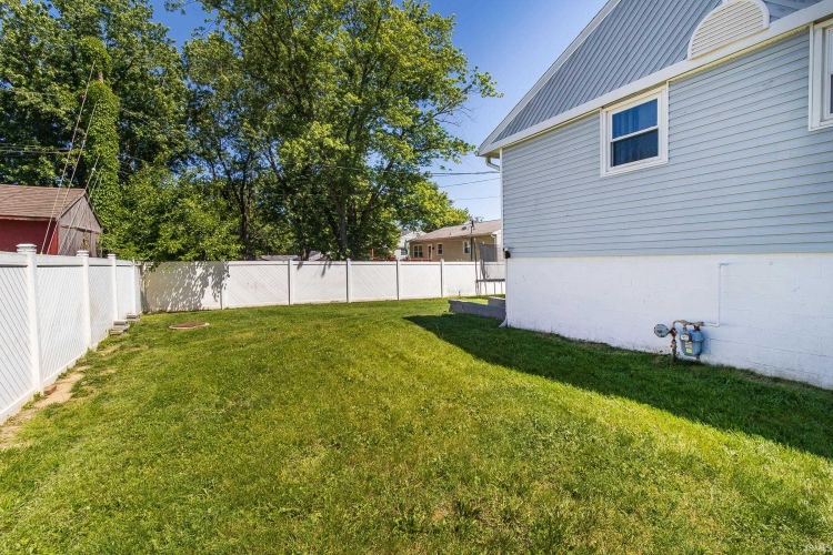 Listing Image 28