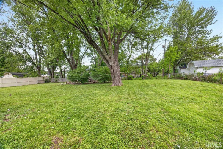 Listing Image 36