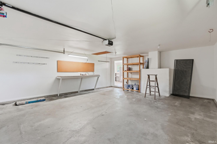 Listing Image 28