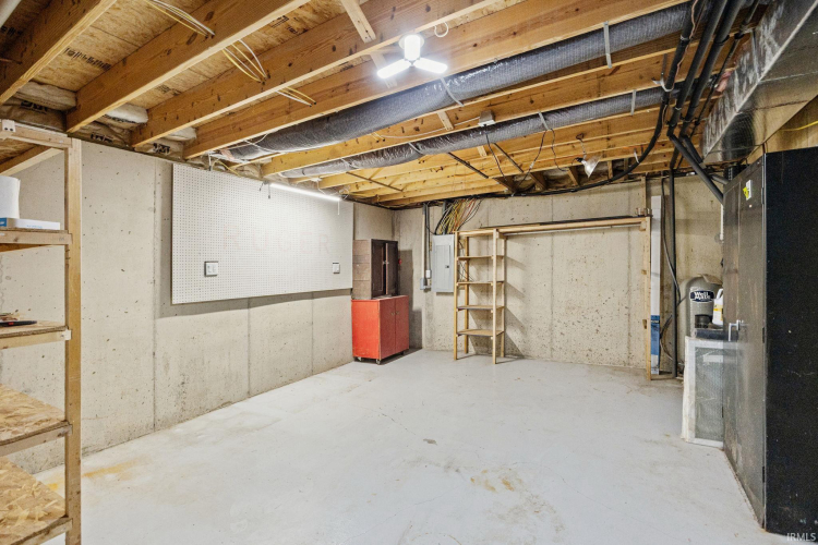 Listing Image 36