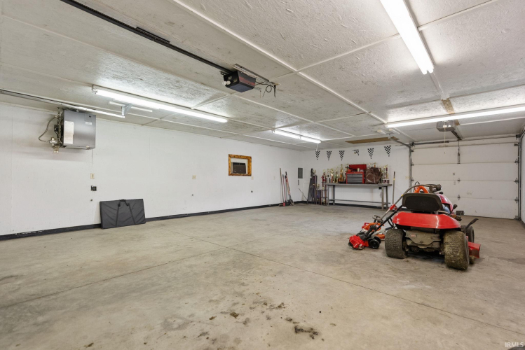 Listing Image 26