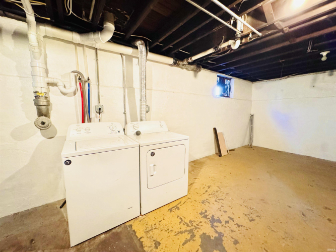 Listing Image 17