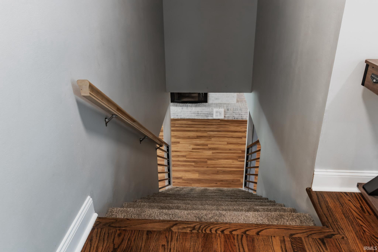 Listing Image 17