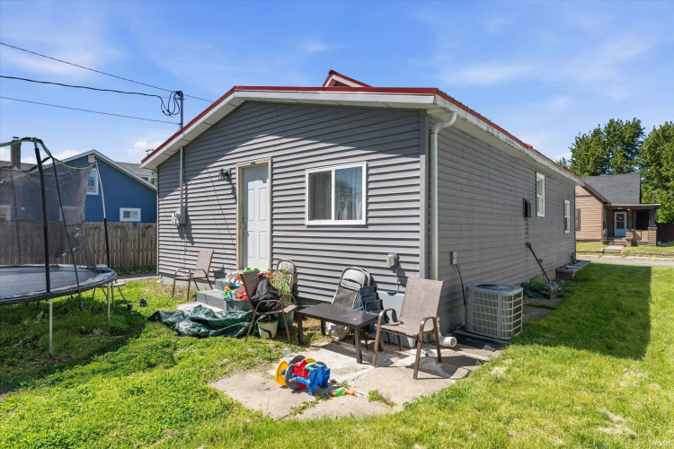 Listing Image 25