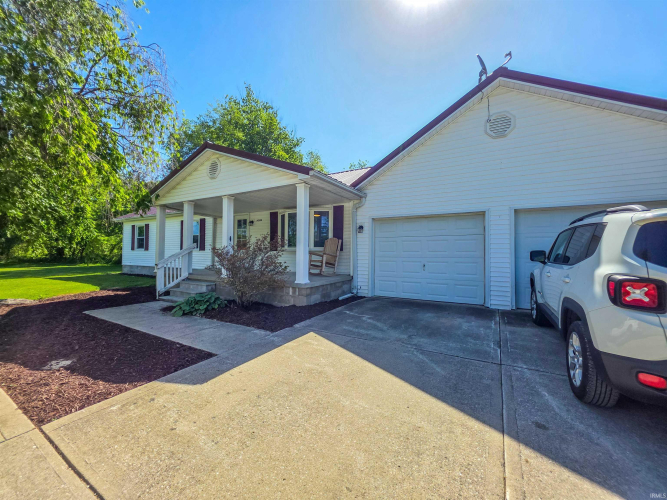Listing Image 24