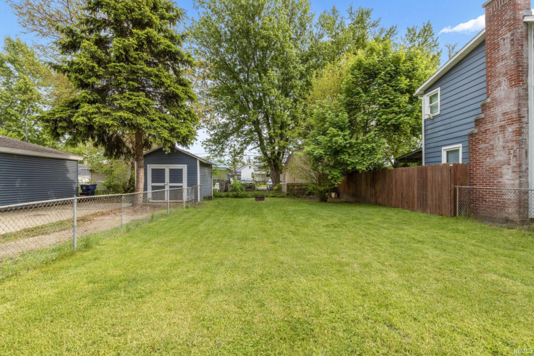 Listing Image 6
