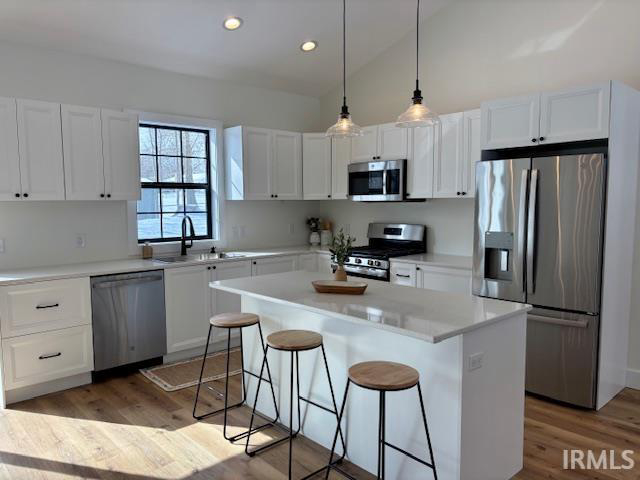 Listing Image 3