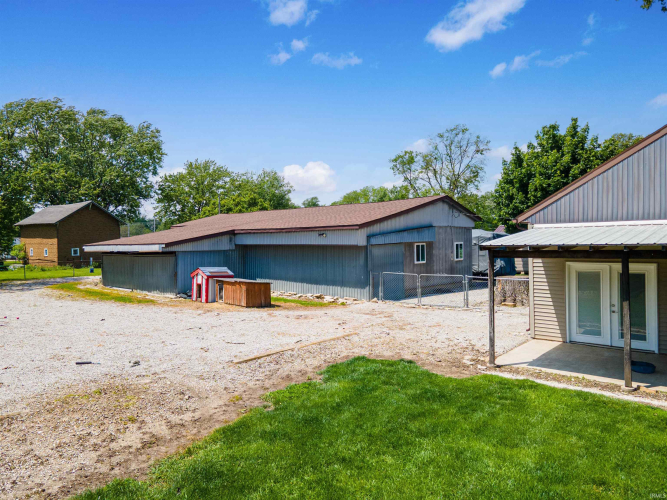 Listing Image 9