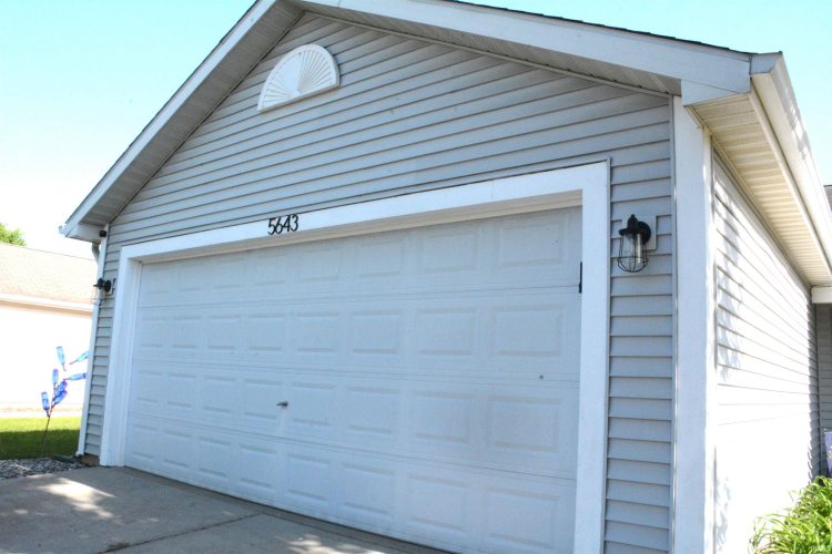 Listing Image 33