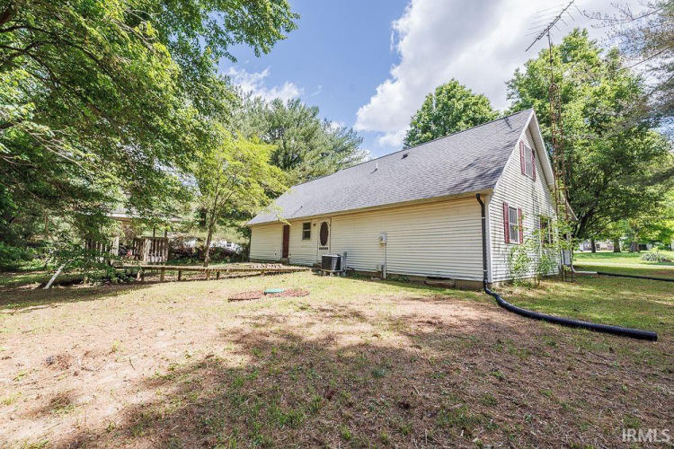 Listing Image 5