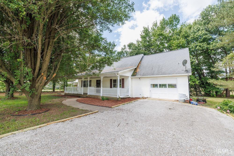 Listing Image 8