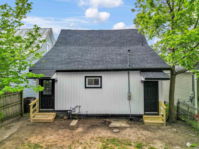Listing Image 25