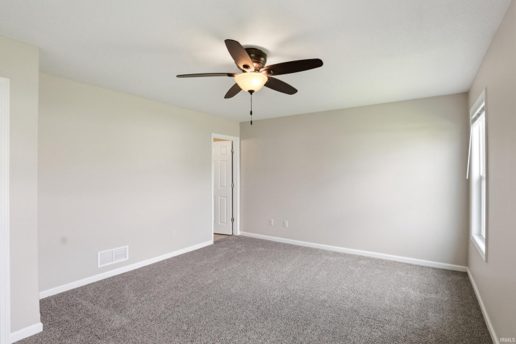 Listing Image 24
