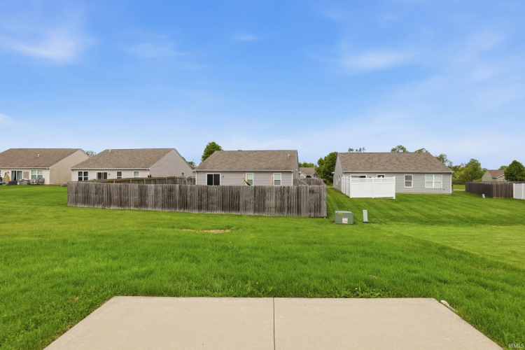 Listing Image 29