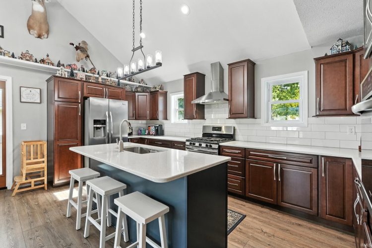 Listing Image 13