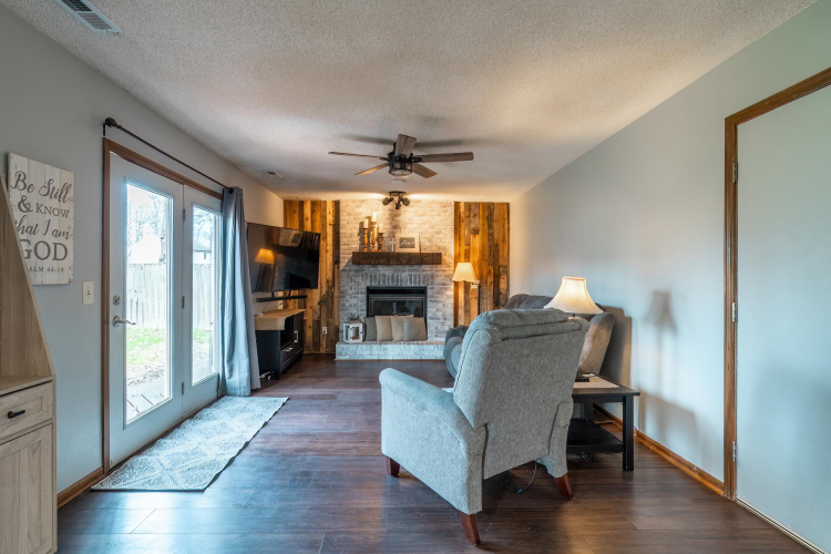 Listing Image 14