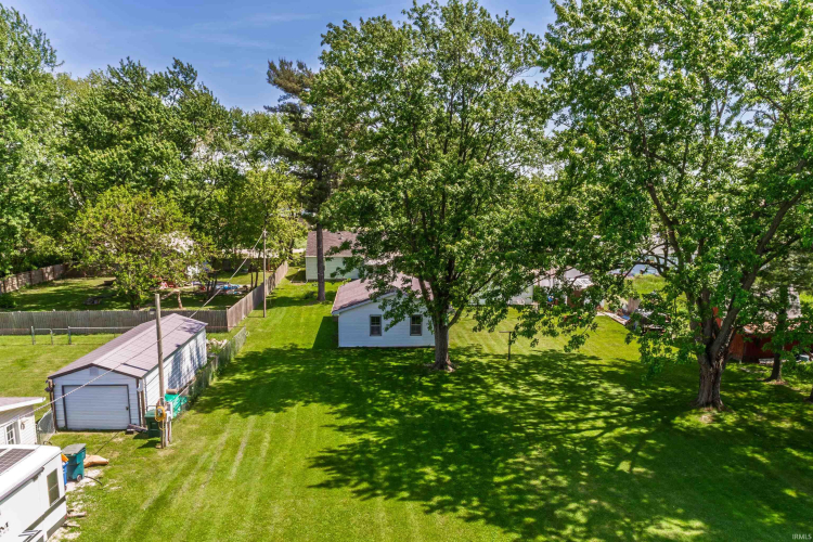 Listing Image 11