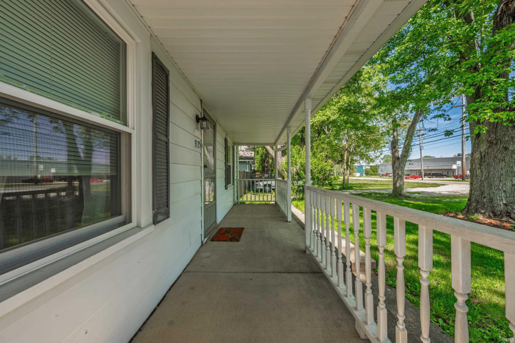 Listing Image 17