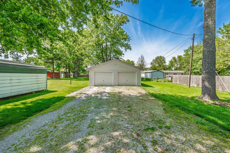 Listing Image 6