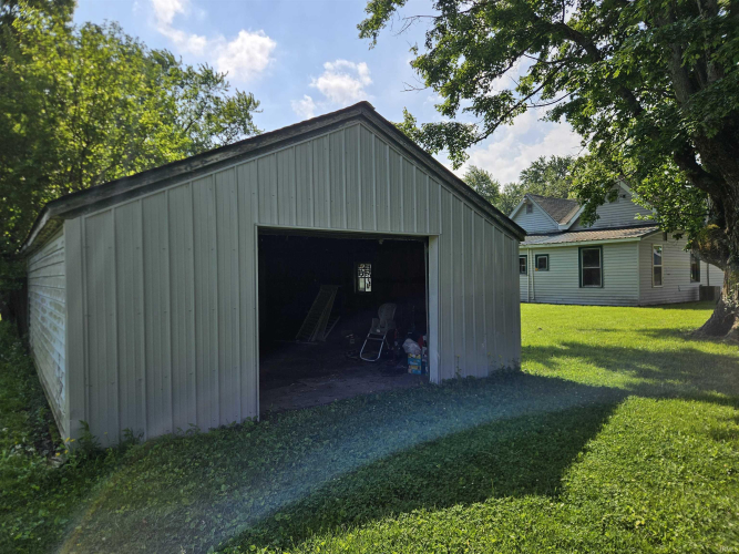 Listing Image 19