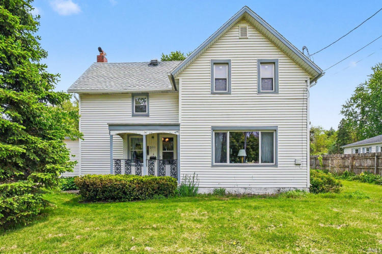 Listing Image 3