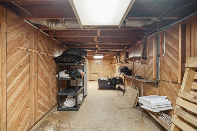 Listing Image 43