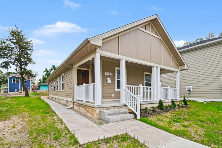 Listing Image 3