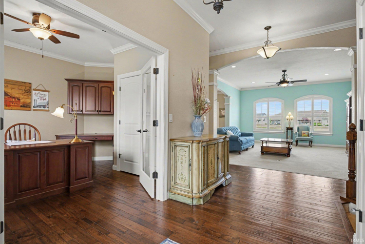Listing Image 9