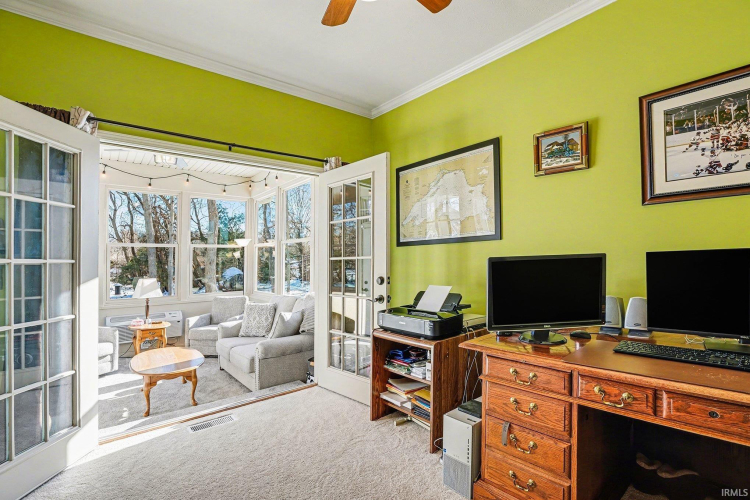 Listing Image 19