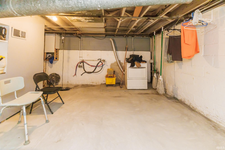 Listing Image 24