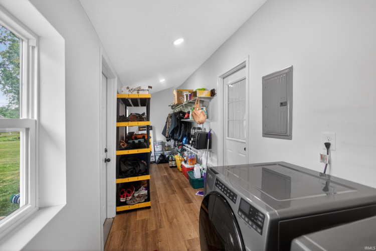 Listing Image 21