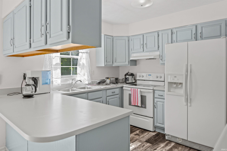 Listing Image 15