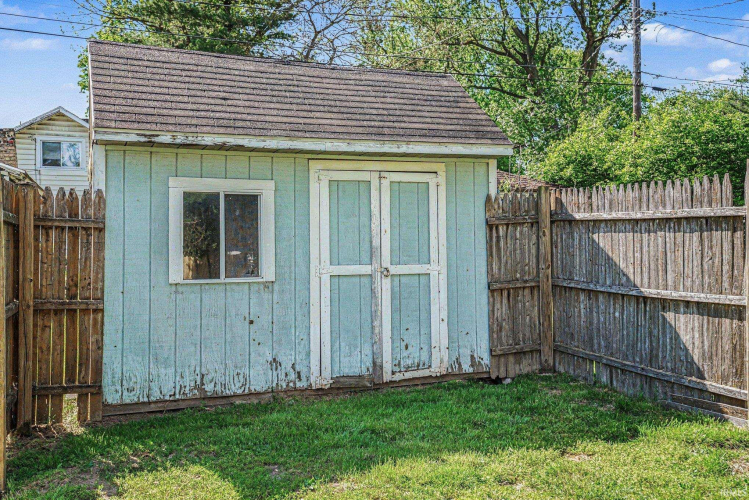 Listing Image 16