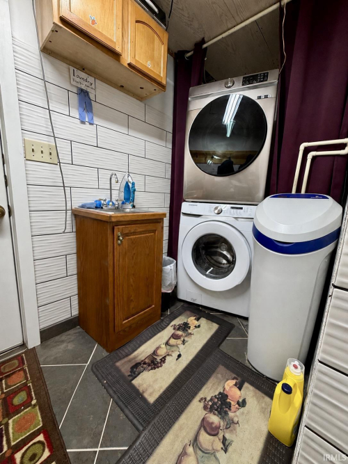 Listing Image 32