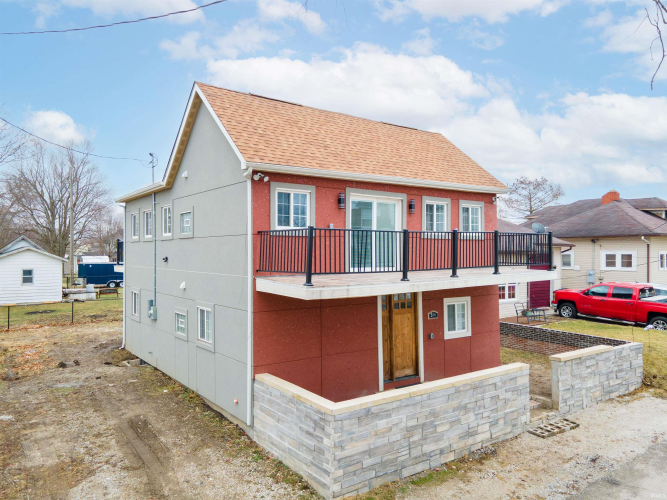 Listing Image 3