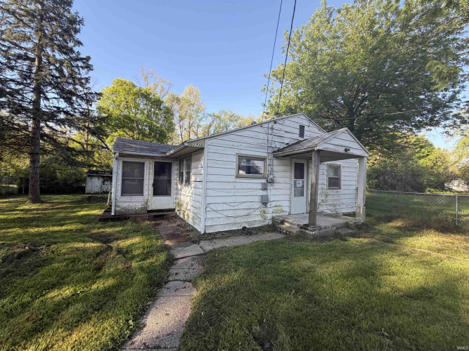 Listing Image 4