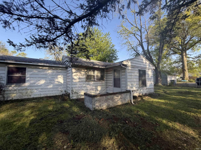 Listing Image 6