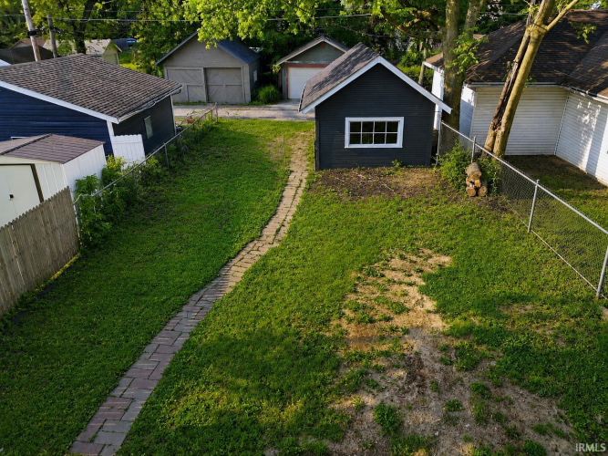 Listing Image 3