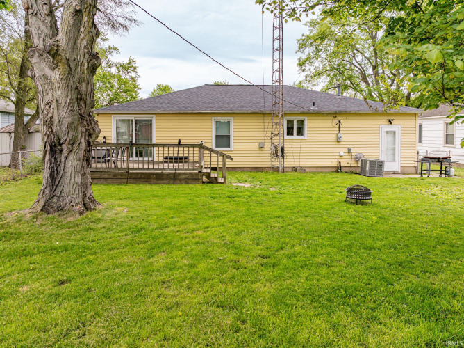Listing Image 5