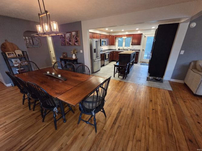 Listing Image 13