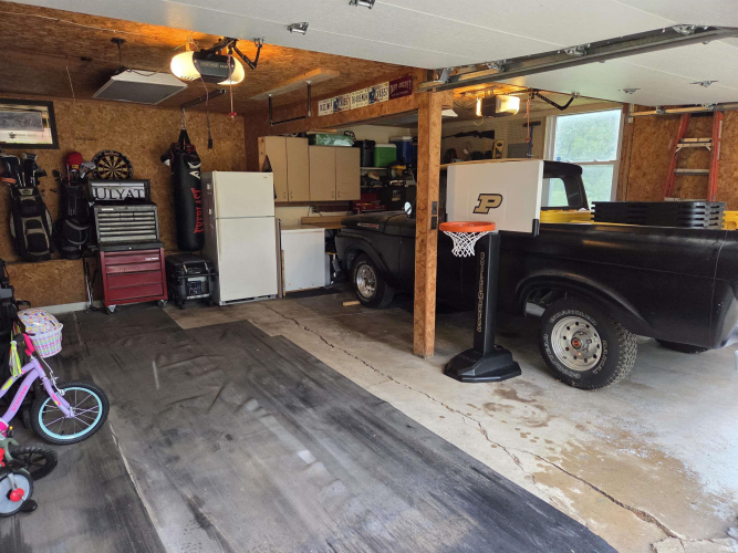 Listing Image 28