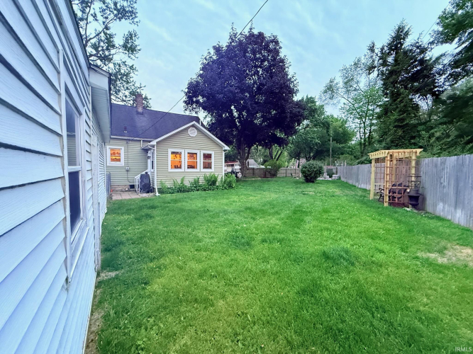 Listing Image 24