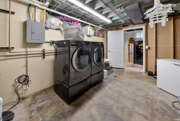 Listing Image 22