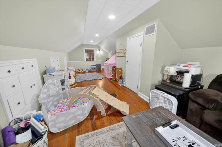 Listing Image 26